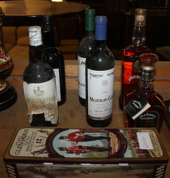 2 x bottles of Jack Daniels, including litre 1905 Gold Medal, 1 x bottle of Warres 1975 Vintage Port, 1 x cased Highland Light Infan...